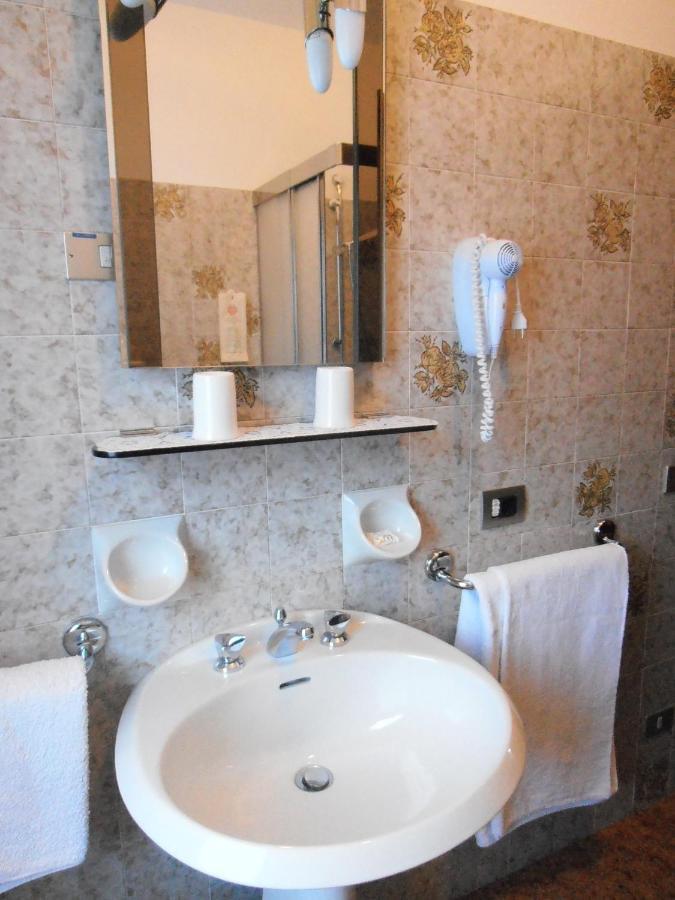 Hotel Garni Al Barance Selva di Cadore Pokoj fotografie